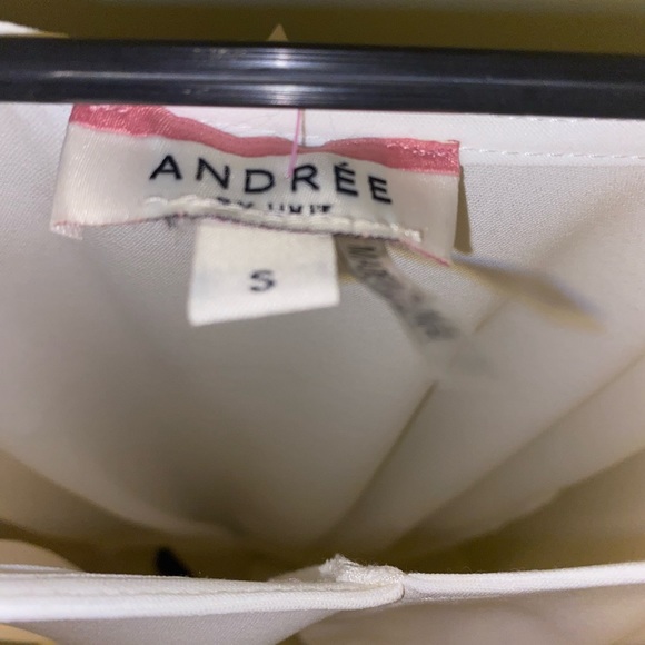 NWT white blouse - Picture 3 of 4